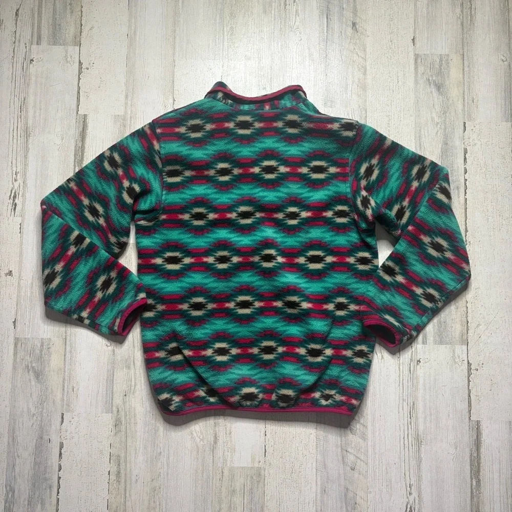 vibrant crewneck
